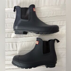 Hunter Women’s blue Chelsea Boots